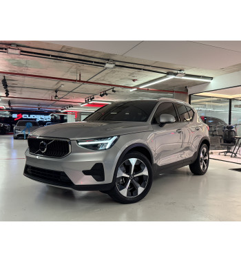 Volvo XC40 2023