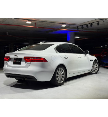 Jaguar XE 2016
