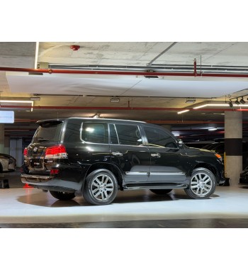 Lexus LX570 2015