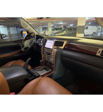 Lexus LX570 2015