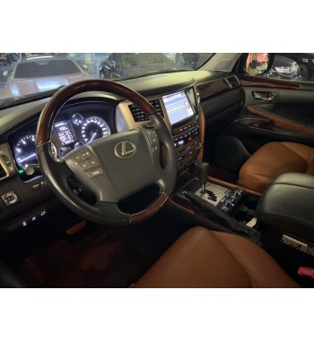 Lexus LX570 2015