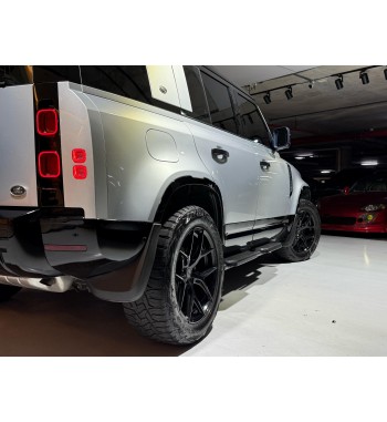 Land Rover Defender 2020