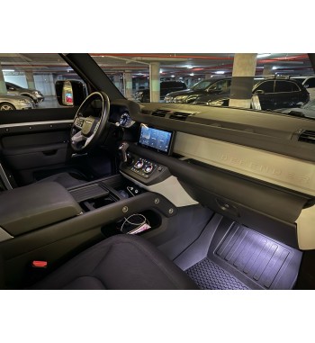 Land Rover Defender 2020