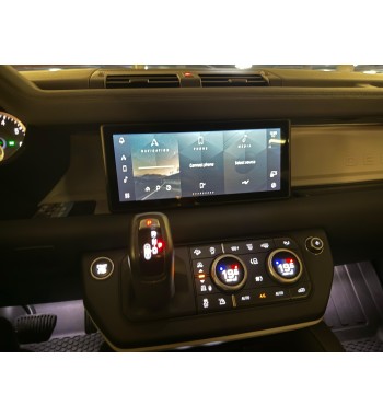 Land Rover Defender 2020