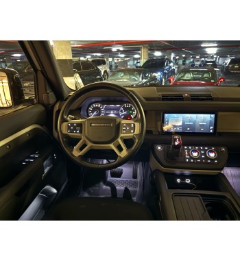 Land Rover Defender 2020