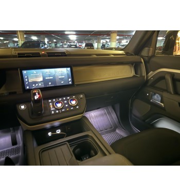 Land Rover Defender 2020