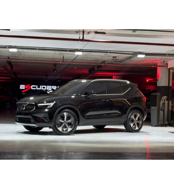 Volvo XC40 2023