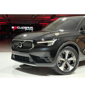 Volvo XC40 2023