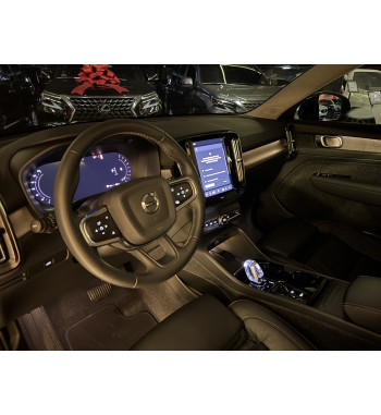 Volvo XC40 2023