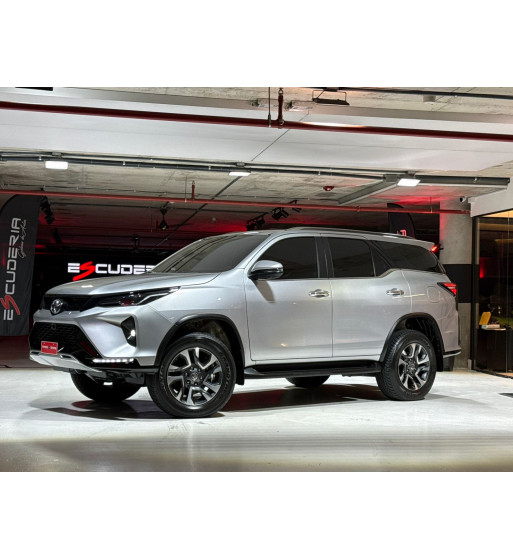 Toyota Fortuner SRV 2025