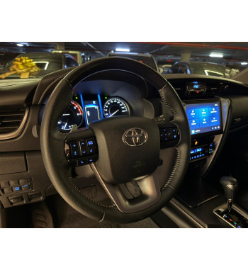 Toyota Fortuner SRV 2025