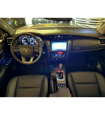 Toyota Fortuner SRV 2025