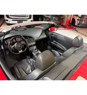 Audi R8 Spyder V8 2015