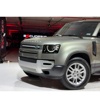 Land Rover Defender 110 2024