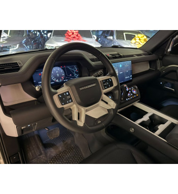Land Rover Defender 110 2024