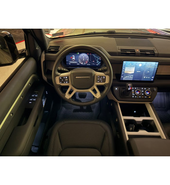 Land Rover Defender 110 2024