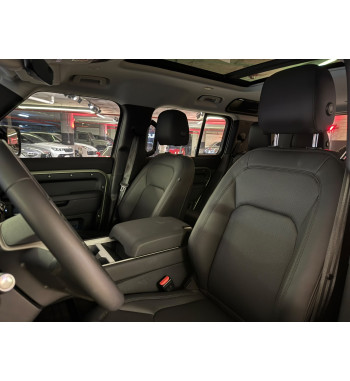 Land Rover Defender 110 2024