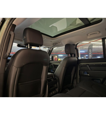 Land Rover Defender 110 2024