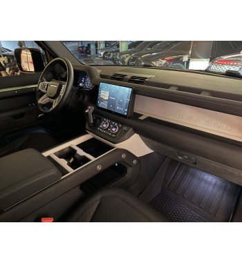 Land Rover Defender 110 2024