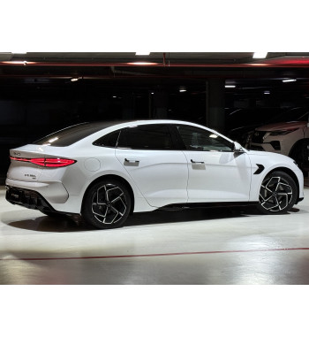 BYD SEAL AWD performance 2027