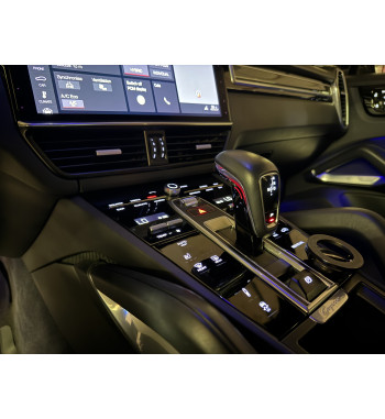 PORSCHE CAYENNE TURBO S E-HYBRID 2020