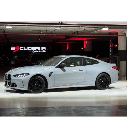 BMW M4 COMPETITION 2025