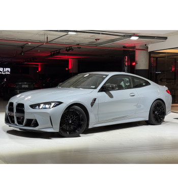 BMW M4 COMPETITION 2025