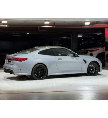BMW M4 COMPETITION 2025