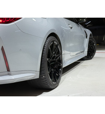 BMW M4 COMPETITION 2025
