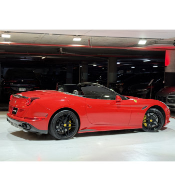 FERRARI CALIFORNIA T 2015