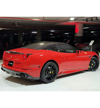 FERRARI CALIFORNIA T 2015