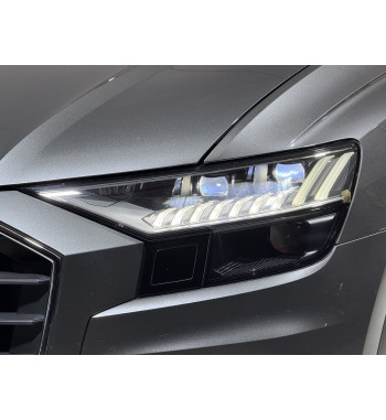AUDI Q8 2021