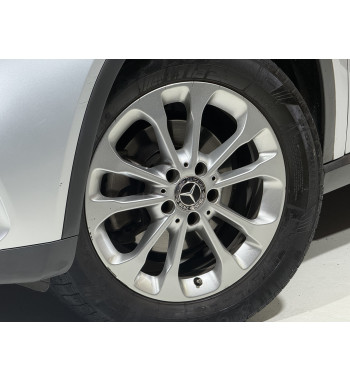 MERCEDES-BENZ GLA 180 2020