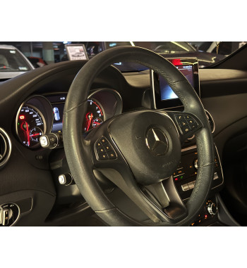 MERCEDES-BENZ GLA 180 2020