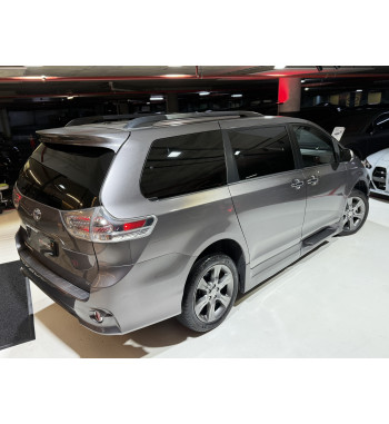 TOYOTA SIENNA SE 2016 ADAPTADA PARA SILLA DE RUEDAS