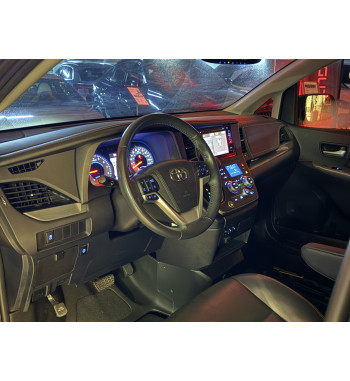 TOYOTA SIENNA SE 2016 ADAPTADA PARA SILLA DE RUEDAS
