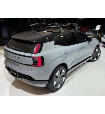 VOLVO EX30 2025