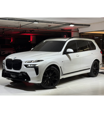 BMW X7 xDrive40i M SPORT 2025