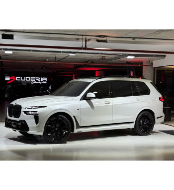 BMW X7 xDrive40i M SPORT 2025