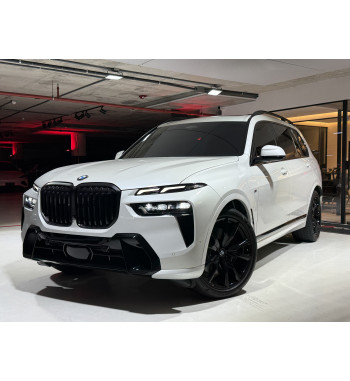 BMW X7 xDrive40i M SPORT 2025