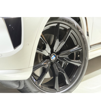 BMW X7 xDrive40i M SPORT 2025