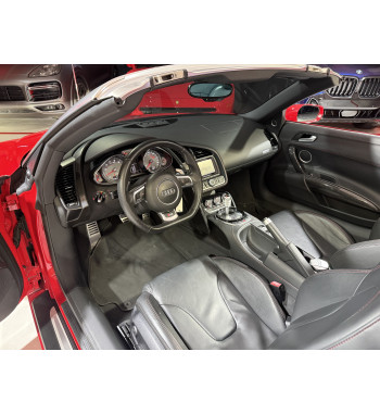 Audi R8 Spyder V8 2015