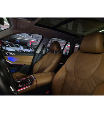 BMW X5 xDrive40i 2025