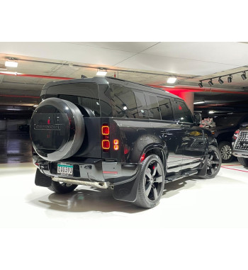 Land Rover Defender 2024