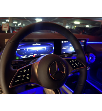 MERCEDES-BENZ EQA 260 2025