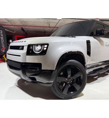 LAND ROVER DEFENDER 130 400PS X-DYNAMIC HSE 2026