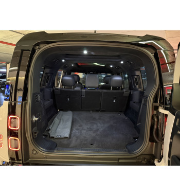 LAND ROVER DEFENDER 130 400PS X-DYNAMIC HSE 2026