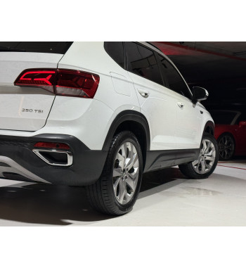 VOLKSWAGEN TAOS 250 TSI 2024