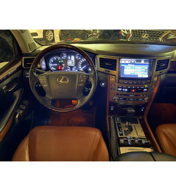 Lexus LX 570 2015