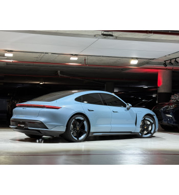 Porsche Taycan 2023